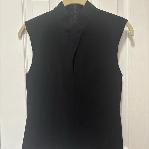 Black Sleeveless Top - Picture 2 of 8